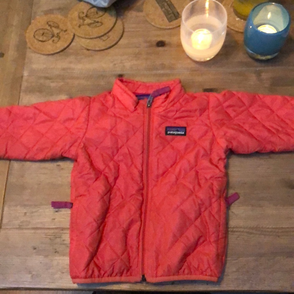 Patagonia Kids lightweight puffer / Primaloft 6 M